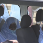 Nigeria, controlli medici per le studentesse liberate prima di tornare dalle famiglie – VIDEO