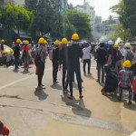 Myanmar, gas lacrimogeni contro i manifestanti a Yangon