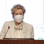Vaccini, Moratti: “Picco 170mila dosi al giorno per finire entro giugno”