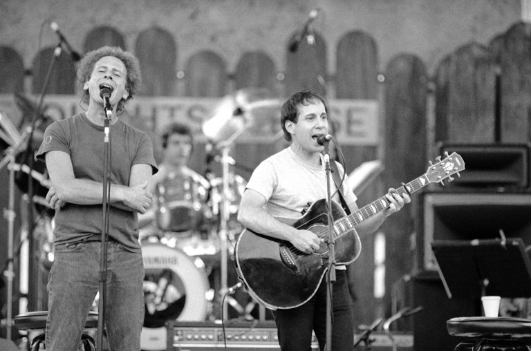 10 marzo 1964 Simon & Garfunkel registrano la canzone The sound of silence