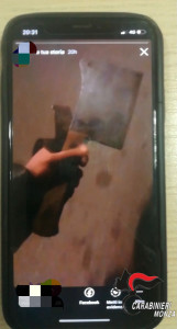 Foto carabinieri - machete