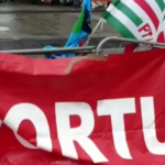 Genova, sciopero porto: i tir bloccano i varchi