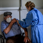 Vaccini, Financial Times: “Pressing Ue su Usa, AstraZeneca consegni le dosi”