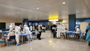 test anti-covid all'aeroporto di Cagliari
