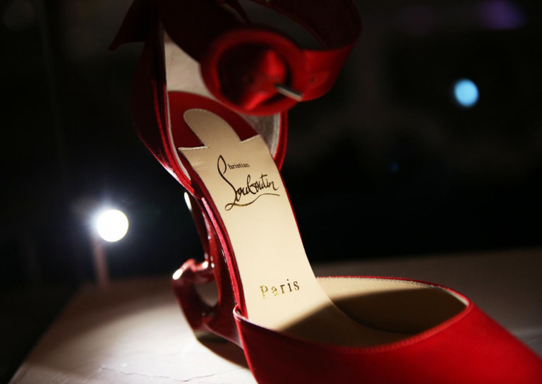 Exor sceglie le suole rosse di Louboutin