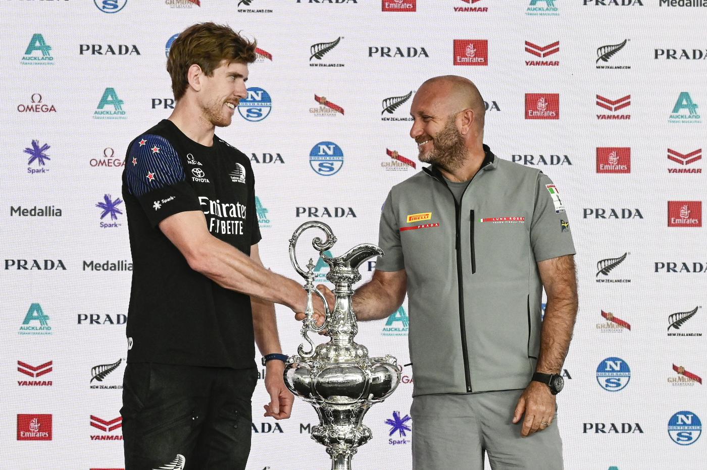 America’s Cup, parte la sfida a New Zealand. Sirena carica Luna Rossa: “Si può solo vincere”