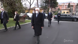 Mattarella allo Spallanzani per la vaccinazione