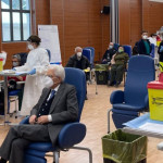 Coronavirus, Mattarella si vaccina: e la foto diventa simbolo di speranza