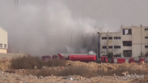 Egitto, incendio in fabbrica vicino al Cairo