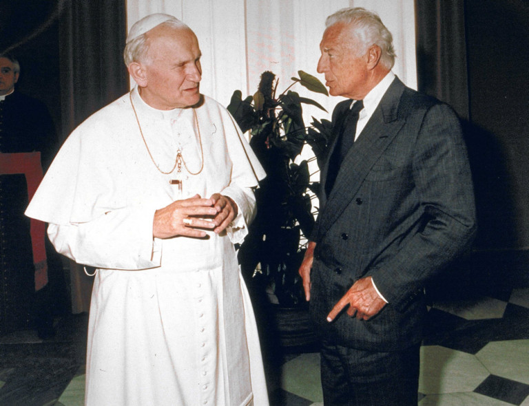 IL SENATORE GIOVANNI AGNELLI CON PAPA GIOVANNI PAOLO II