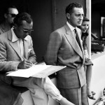 Gianni Agnelli e il principe Bira ai box prima della partenza dell'ultima edizione del Gran Premio di Formula uno
