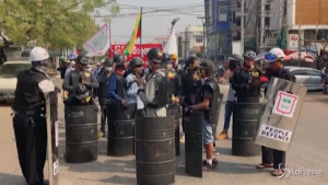 proteste a Mandalay