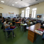 Scuola, da lunedì torna la Dad. Protestano i genitori