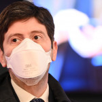 Coronavirus, Speranza: “Convinto che ci saranno miglioramenti da fine primavera”