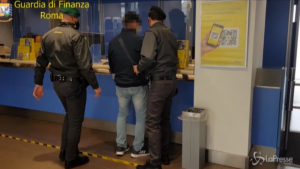 intascavano pensione parenti deceduti