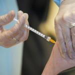 Vaccini, inchieste e paura medici. Fnomceo: “Scudo penale o campagna a rischio”