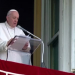 Papa Francesco prega per la Siria: “Deporre armi, avviare ricostruzione e ripresa”