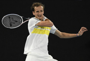 Tennis, Australian Open: trionfa Djokovic, Medvedev ko in finale