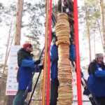 Russia: torre di pancake alta più di 3 metri, fissato il nuovo record nazionale