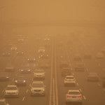 Cina: Pechino smog e tempesta di sabbia