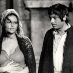 NINO MANFREDI E CLAUDIA CARDINALE DURANTE UNA SCENA DEL FILM NELL' ANNO DEL SIGNORE