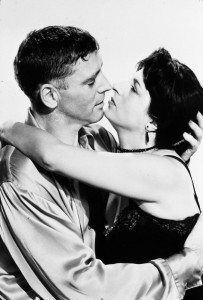 21 Marzo 1956 - Anna Magnani vince l'Oscar per l'interpretazione nel film "La rosa tatuata"
