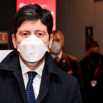 Astrazeneca, Speranza: “Chi ha fatto il vaccino non deve essere preoccupato”