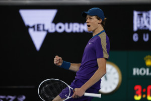Australian Open 2021: fuori Sinner, passa Shapovalov