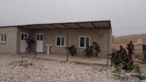Addestramento delle donne Yazide per difendere Sinjar