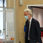 Olanda al voto, anche il sovranista Geert Wilders al seggio
