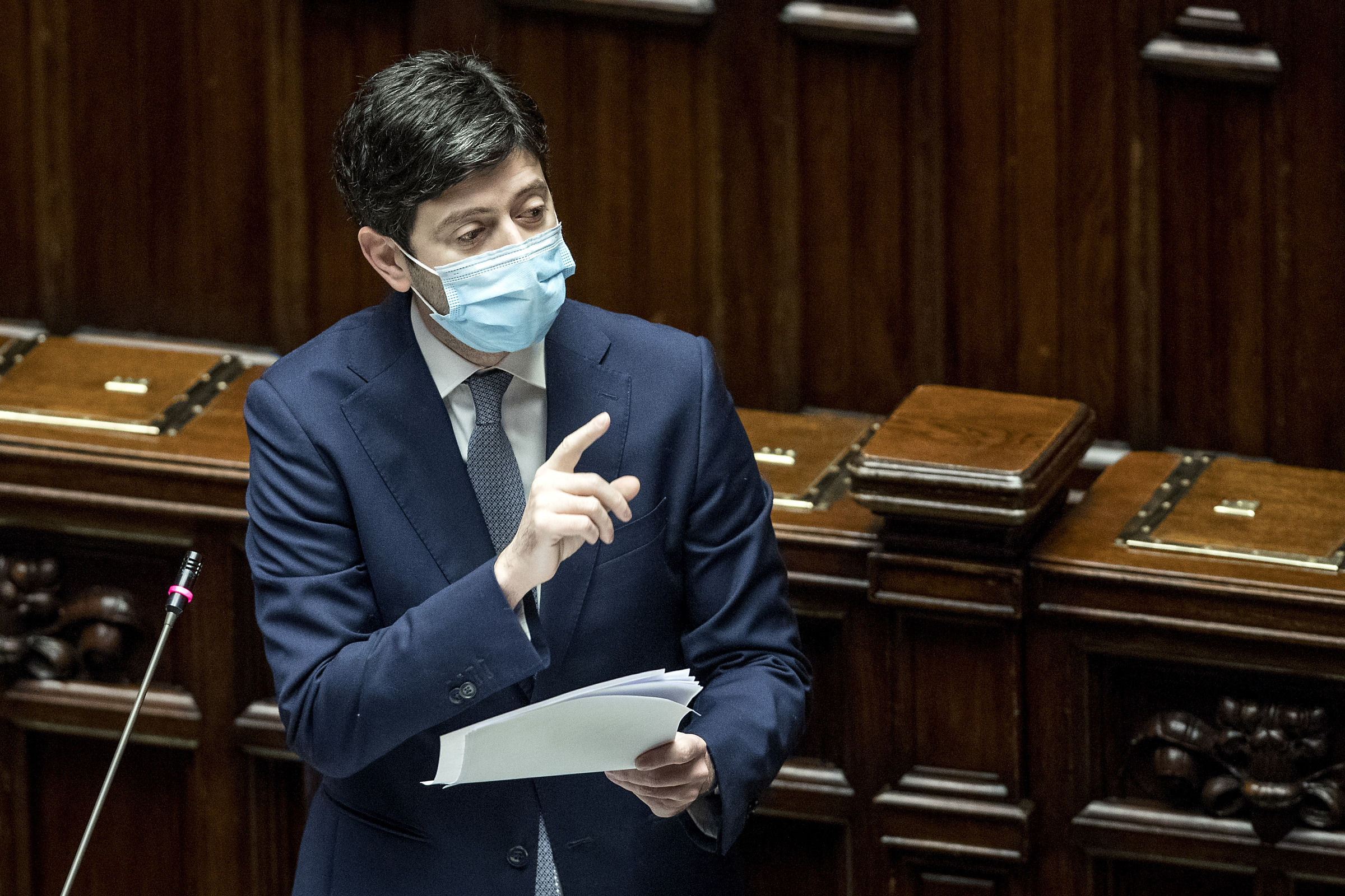 Vaccini, Speranza: “Governo lavora a norma su responsabilità medici e a vaccinazioni in farmacia” Vaccini, Speranza: “Governo lavora a norma su responsabilità medici e a vaccinazioni in farmacia”