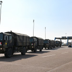 l'arrivo del convoglio al casello autostradale di Ferrara Sud