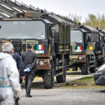 Bergamo, 18 marzo 2020: le bare dei morti di Covid sui camion dell’Esercito – LE IMMAGINI