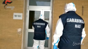 Covid, controlli dei Nas in obitori