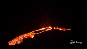 Eruzione vulcano in Islanda