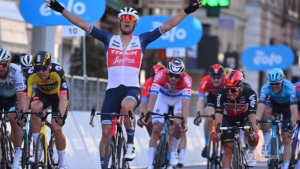 Stuyven conquista la Milano-Sanremo
