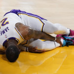 Basket Nba, distorsione alla caviglia per LeBron James
