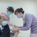 Taiwan, il premier Su riceve la prima dose di Astrazeneca