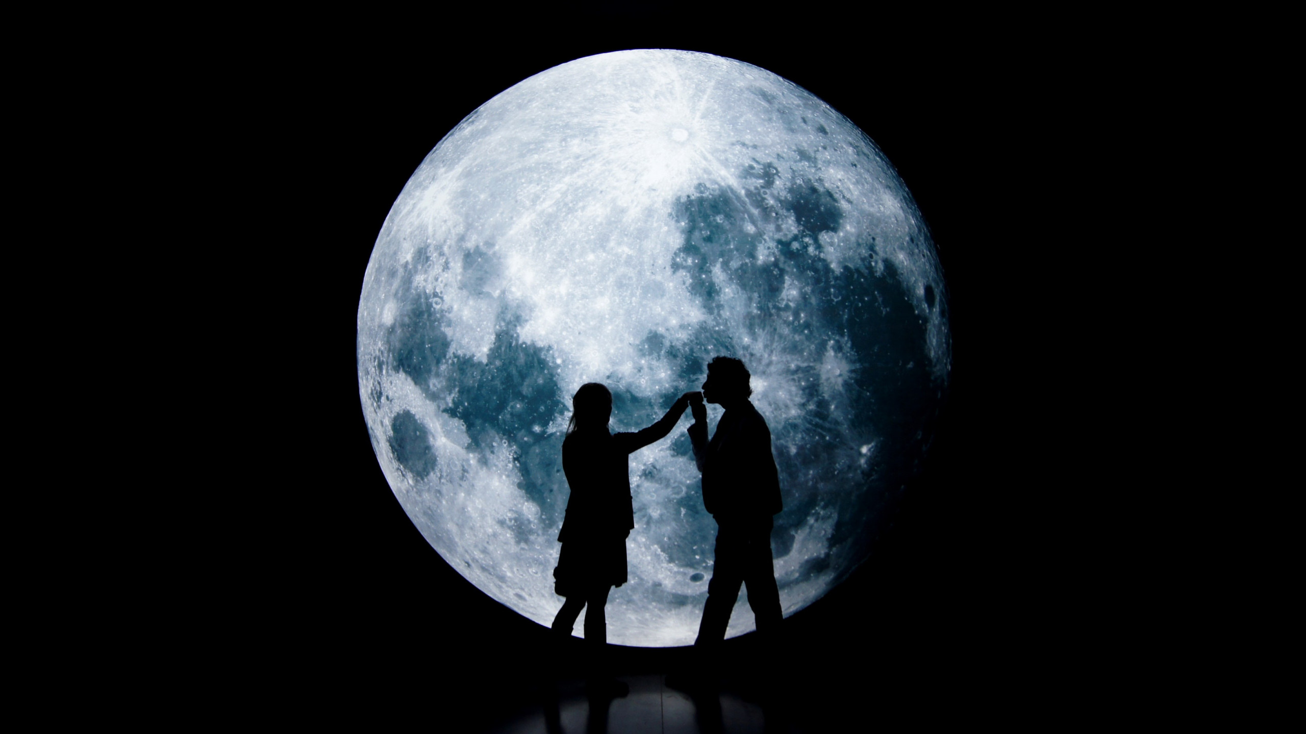 L’oroscopo di martedì 23 marzo, Gemelli: grande entusiasmo in amore