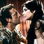 Liz Taylor e Richard Burton nel film del 1963 Cleopatra