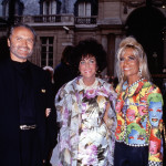 Liz Taylor con lo stilista Gianni Versace e la sorella Donatella