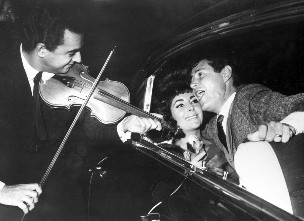 Galleria foto 'Dieci anni fa la morte di Liz Taylor – GALLERY' - foto 17