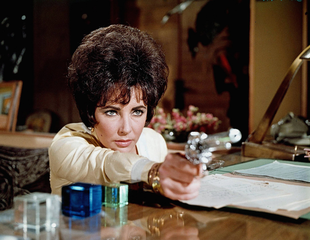 Galleria foto 'Dieci anni fa la morte di Liz Taylor – GALLERY' - foto 19