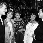 Liz Taylor ed il marito Eddie Fisher hanno offerto un ricevimento in onore di Kirk Douglas
