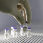 Vaccini, a Hong Kong sospeso uso di un lotto Pfizer per una confezione difettosa