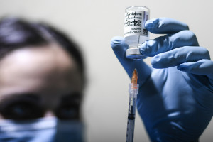 dettaglio vaccino covi-19, Astrazeneca
