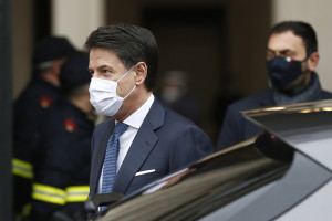 Giuseppe Conte lascia palazzo Chigi