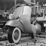Stand della Vespa Piaggio alla Fiera di Milano
