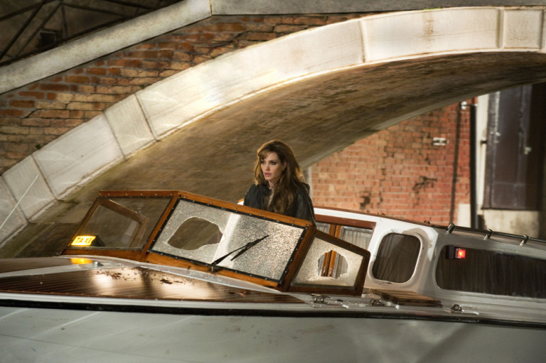 Angelina Jolie nel film The Tourist girato a Venezia
