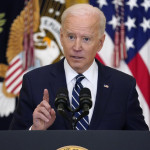 Biden raddoppia l’obiettivo sulle vaccinazioni. E annuncia: “Mi ricandiderò”